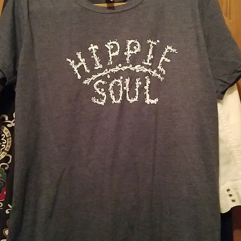 Hippie Soul Graphic T 2x..Ladies New!!